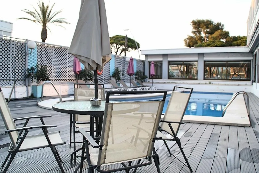 Hotel 153 Castelldefels