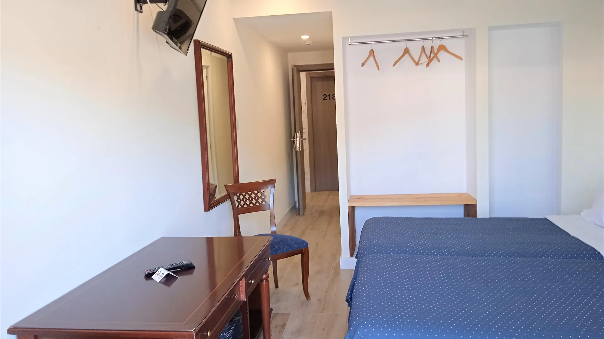 Hotel 153 Castelldefels