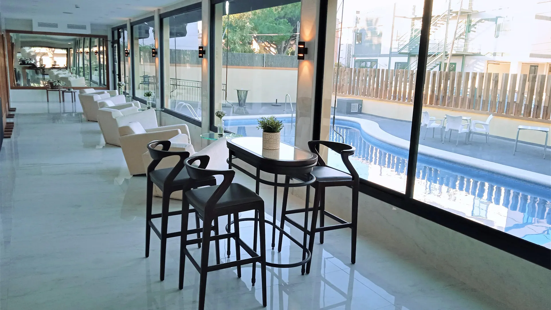 Hotel 153 Castelldefels 3*,