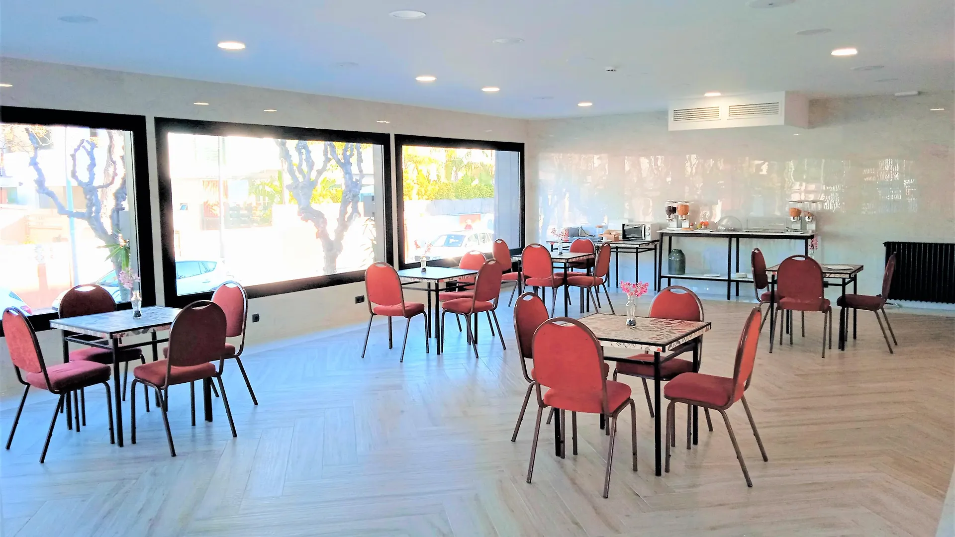 Hotel 153 Castelldefels