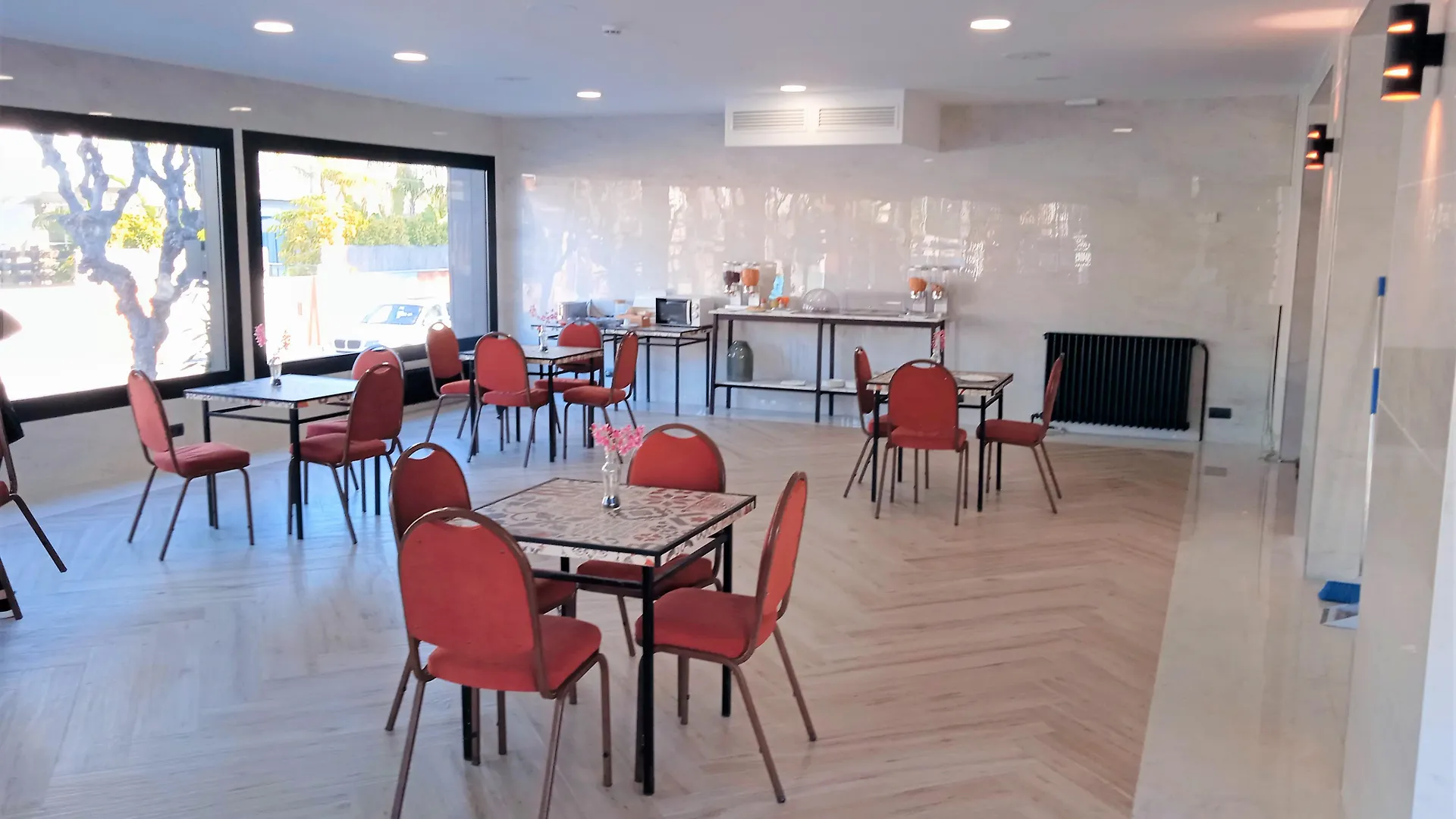 Hotel 153 Castelldefels